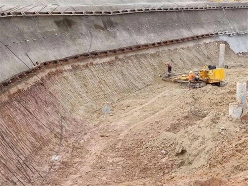 建安基坑边坡加固
